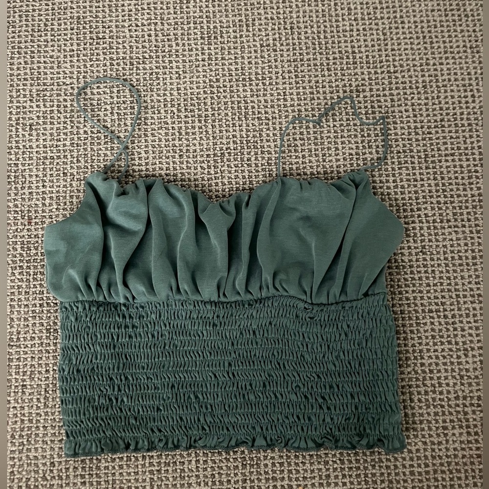 urban outfitters crop top